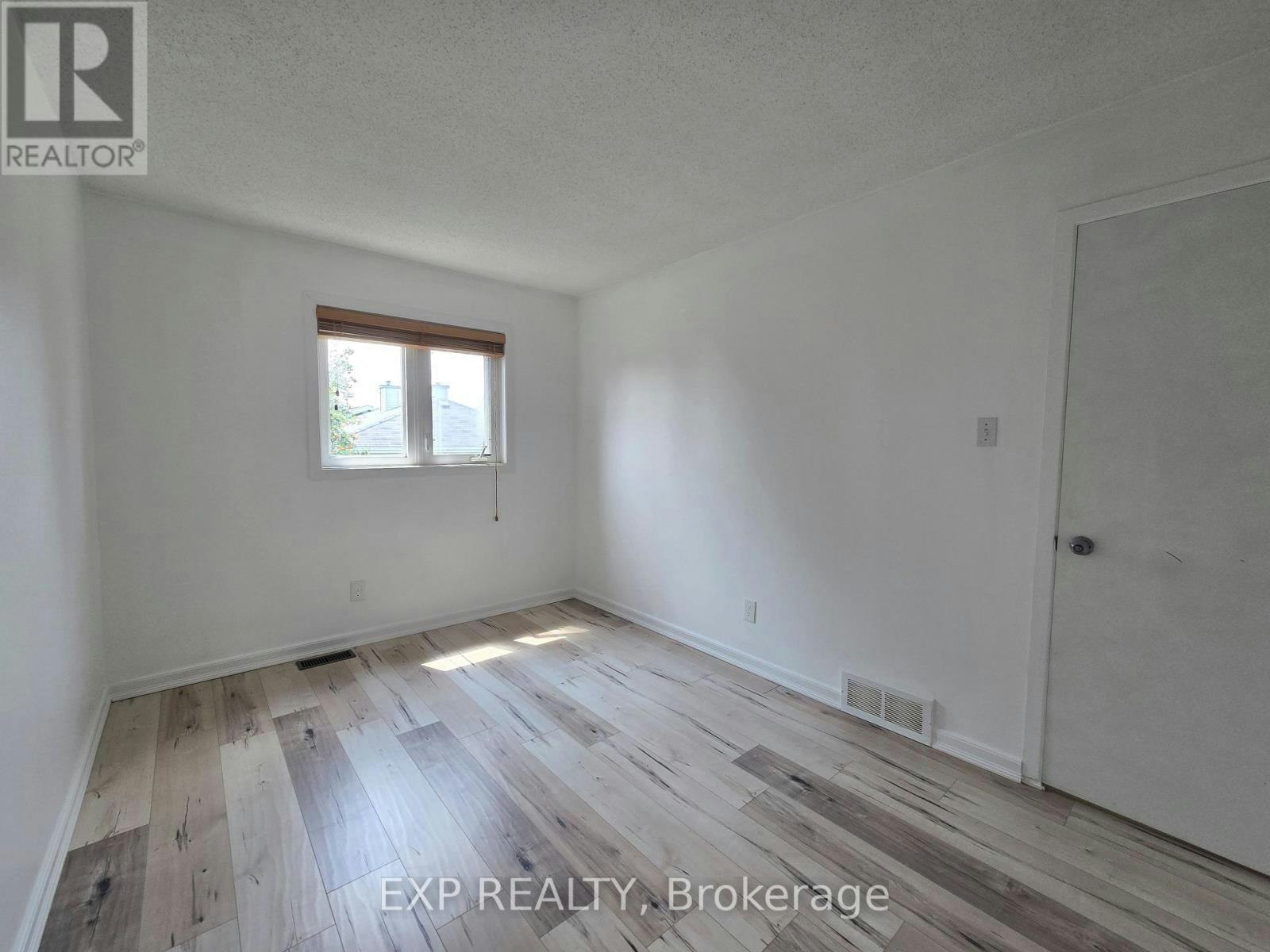 75-90 Lightfoot Place, Ottawa, ON, K2L 3L8 - 6