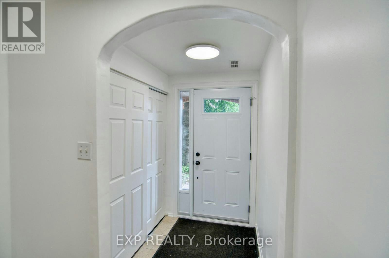 75-90 Lightfoot Place, Ottawa, ON, K2L 3L8 - 3