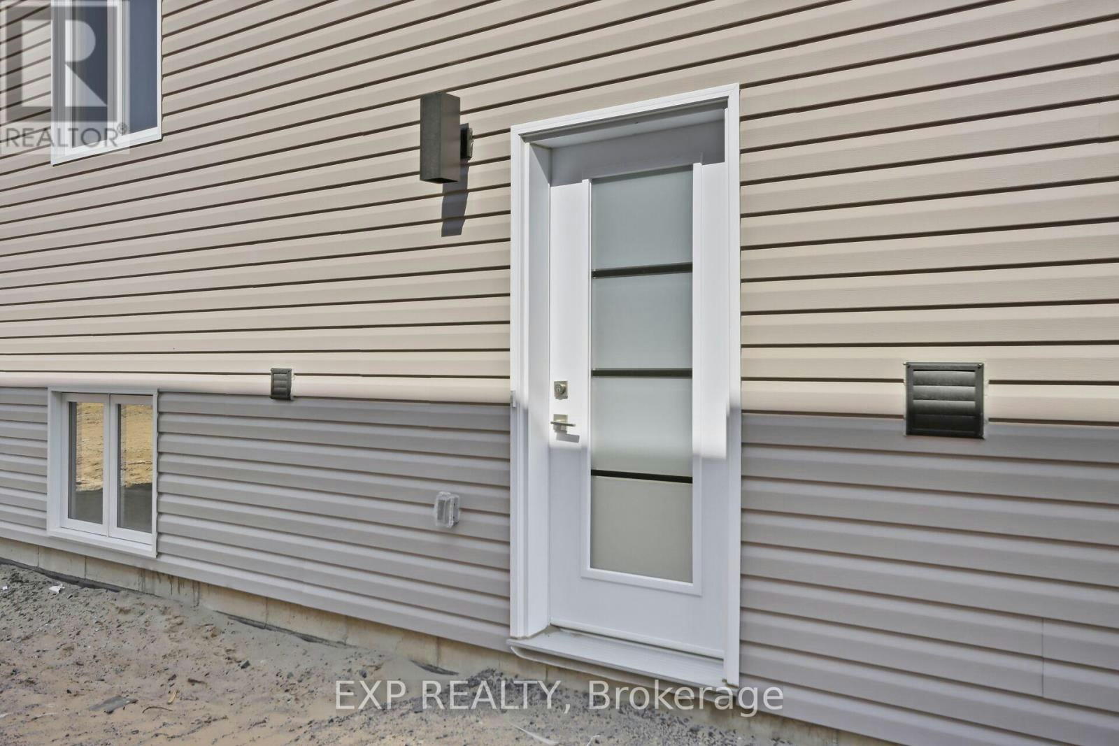 A-230 Cypress Street, Limoges, ON, K0A 2M0 - 2