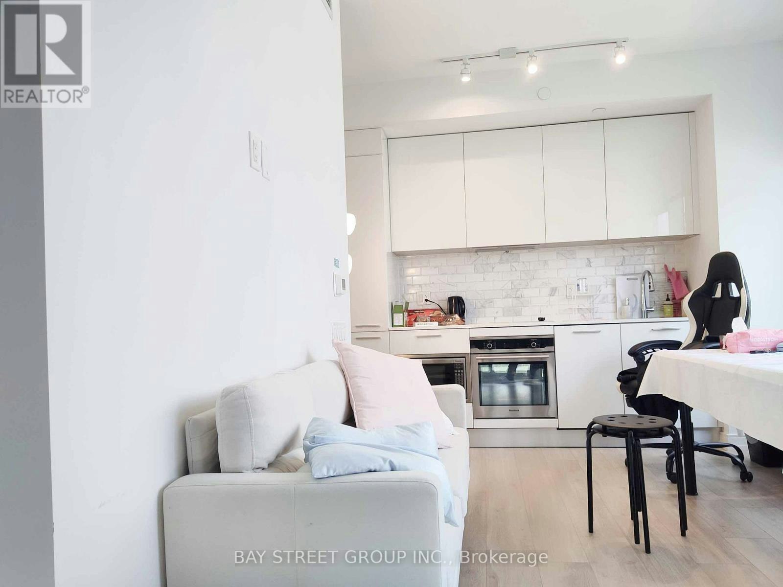 702-3 Gloucester Street, Toronto, ON, M4Y 0C6 - 4