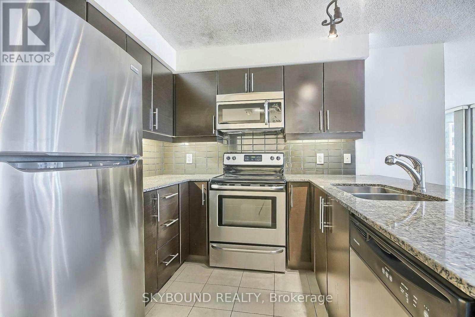 712-33 Bay Street, Toronto, ON, M5J 2Z3 - 12