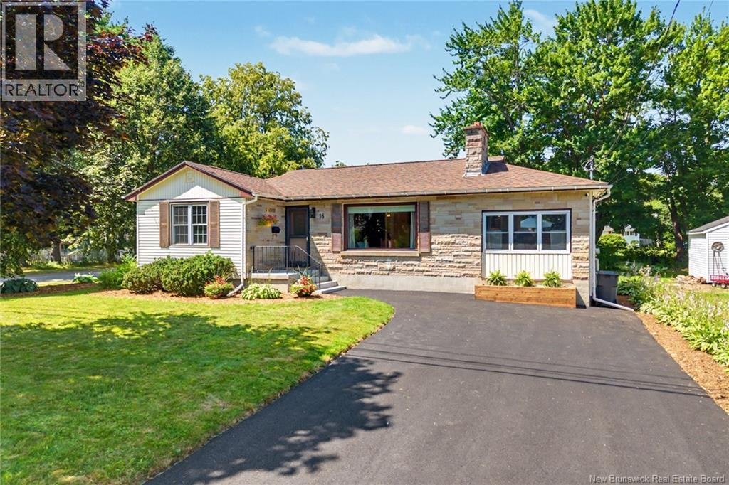 18 Floral Avenue, Fredericton, NB, E3A 1K7