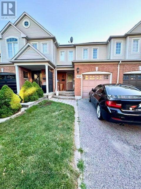 12 Bonello Crescent, Whitby, ON, L1R 3N6 - 2