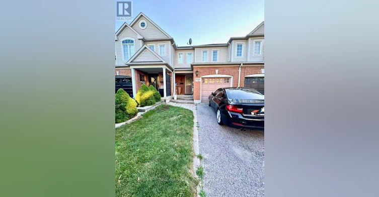 12 Bonello Crescent, Whitby, ON, L1R 3N6 - 2