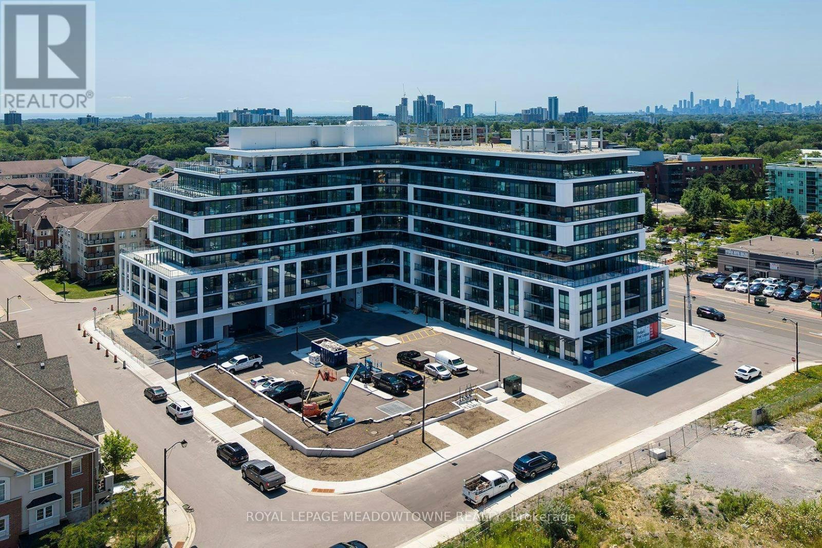 804-20 Deans Drive, Toronto, ON, M1L 0J7 - 2
