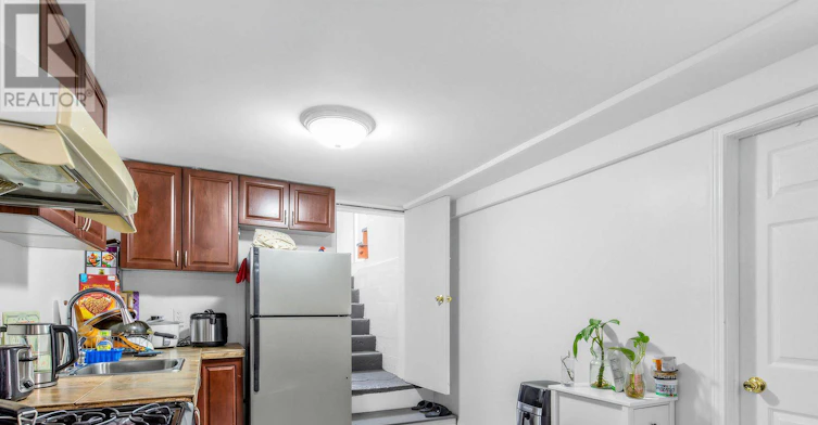 BASEMENT-210 Gowan Avenue, Toronto, ON, M4J 2K6 - 3
