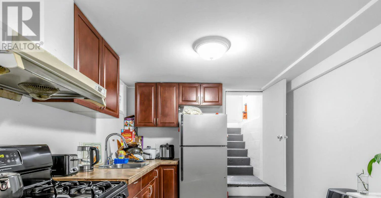 BASEMENT-210 Gowan Avenue, Toronto, ON, M4J 2K6 - 9
