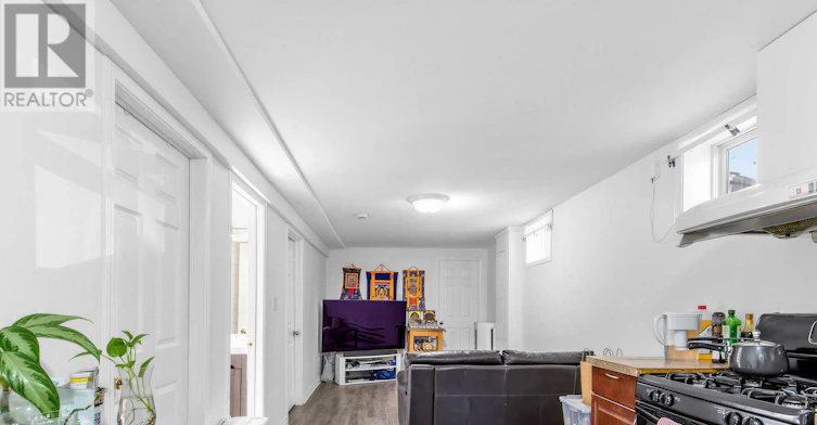 BASEMENT-210 Gowan Avenue, Toronto, ON, M4J 2K6 - 10