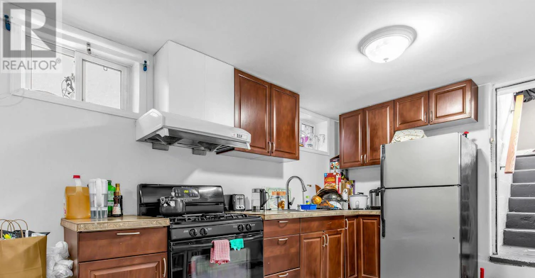 BASEMENT-210 Gowan Avenue, Toronto, ON, M4J 2K6 - 8