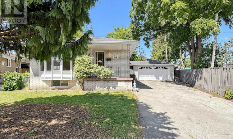 38 Lombardy Crescent