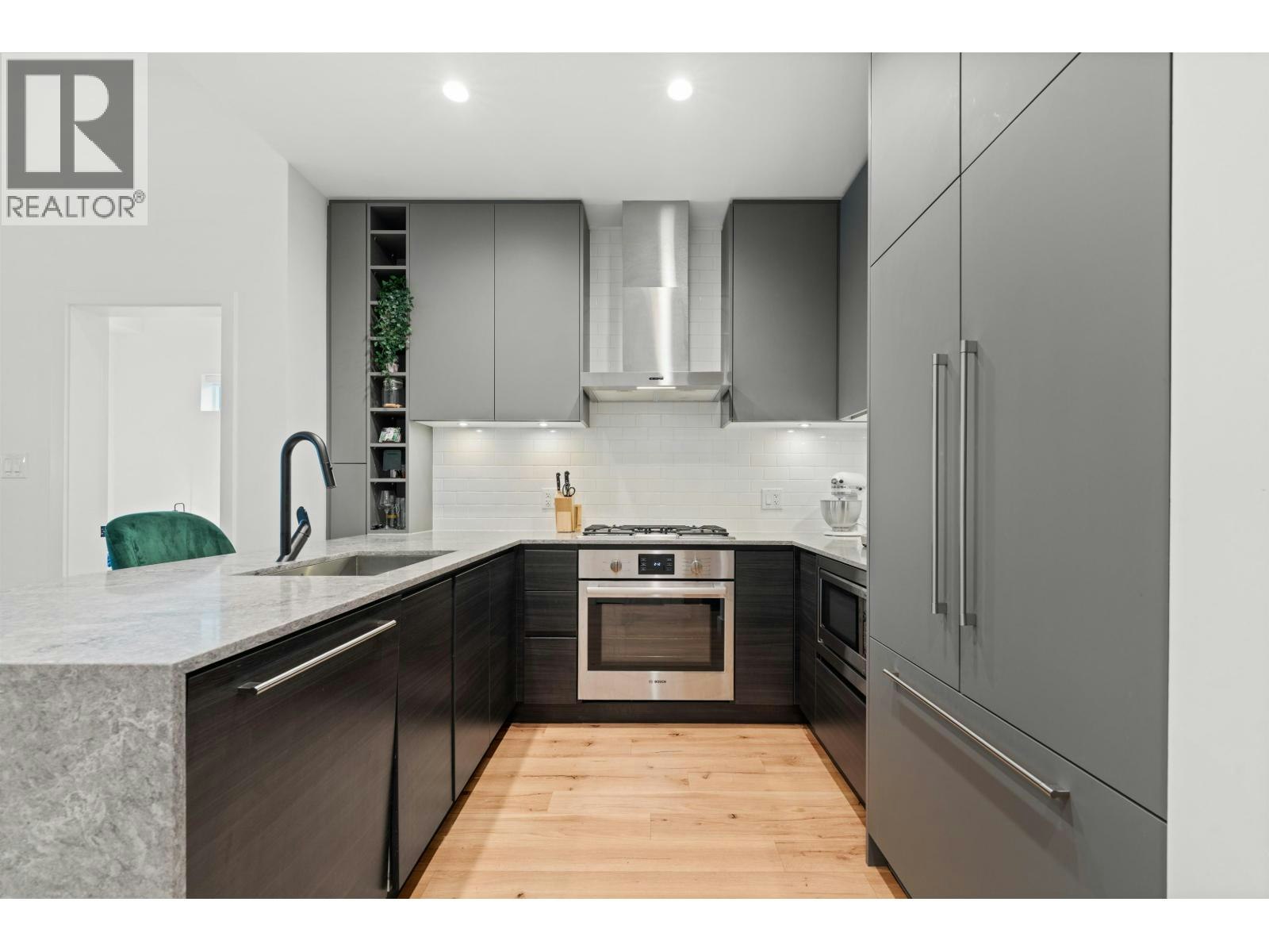 621-3131 Murray Street, Port Moody, BC, V3H 0L9