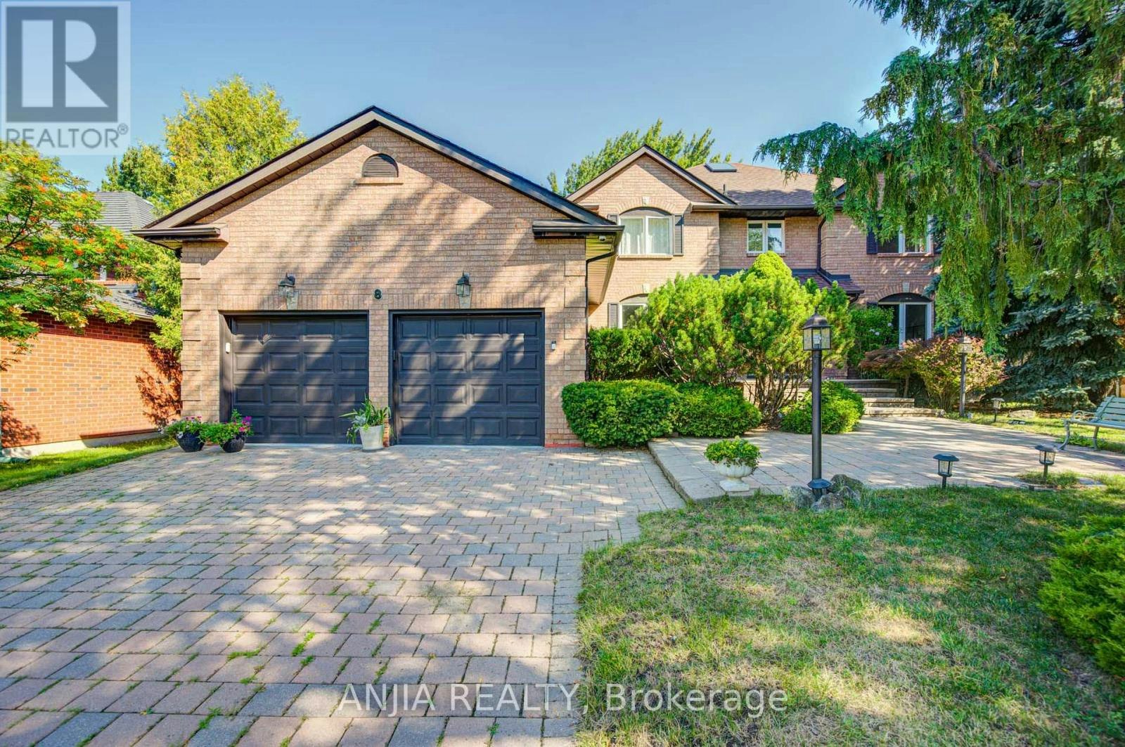 8 Calderbridge Crescent, Markham, ON, L3R 9M8