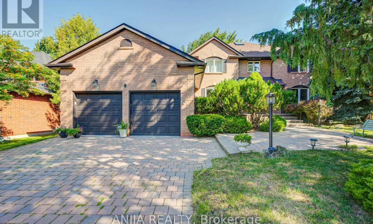 8 Calderbridge Crescent