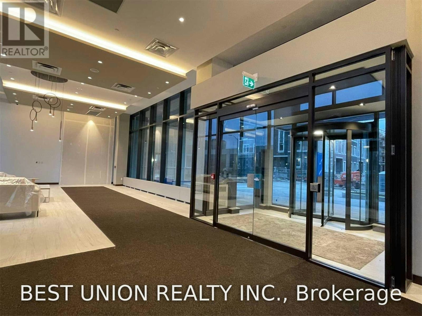 310-10 Honeycrisp Crescent, Vaughan, ON, L4K 0M7 - 3