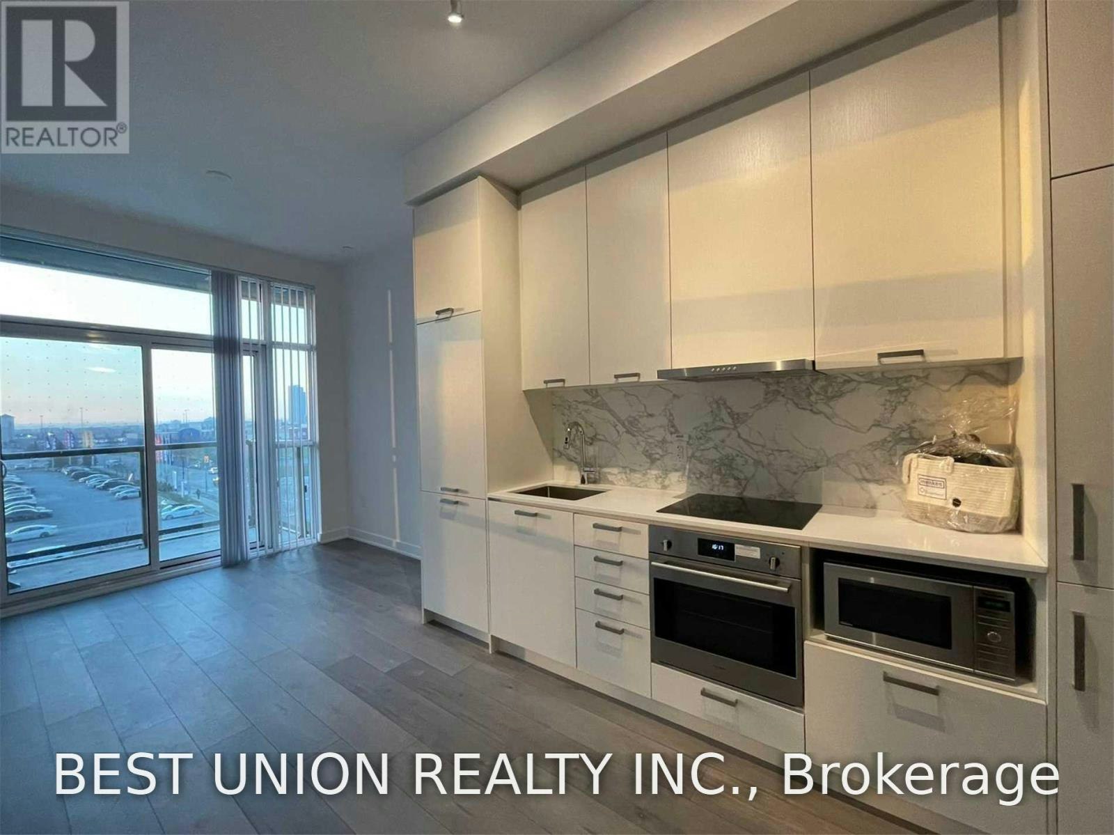 310-10 Honeycrisp Crescent, Vaughan, ON, L4K 0M7 - 5