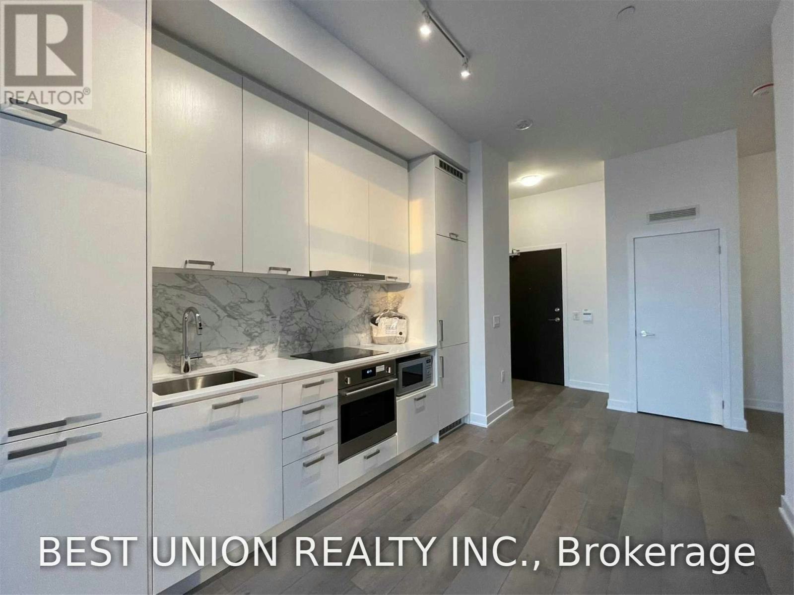 310-10 Honeycrisp Crescent, Vaughan, ON, L4K 0M7 - 6