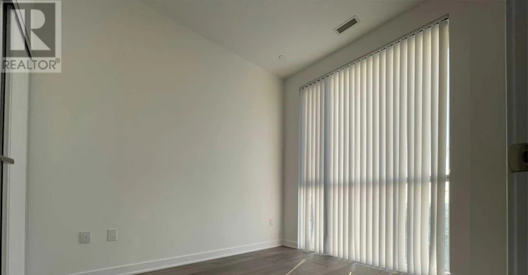 310-10 Honeycrisp Crescent, Vaughan, ON, L4K 0M7 - 9