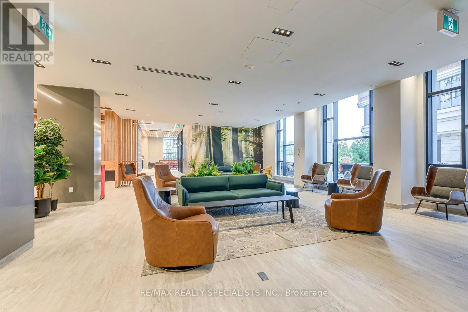 1018-2485 Eglinton Avenue, Mississauga, ON, L5M 2T1 - 3