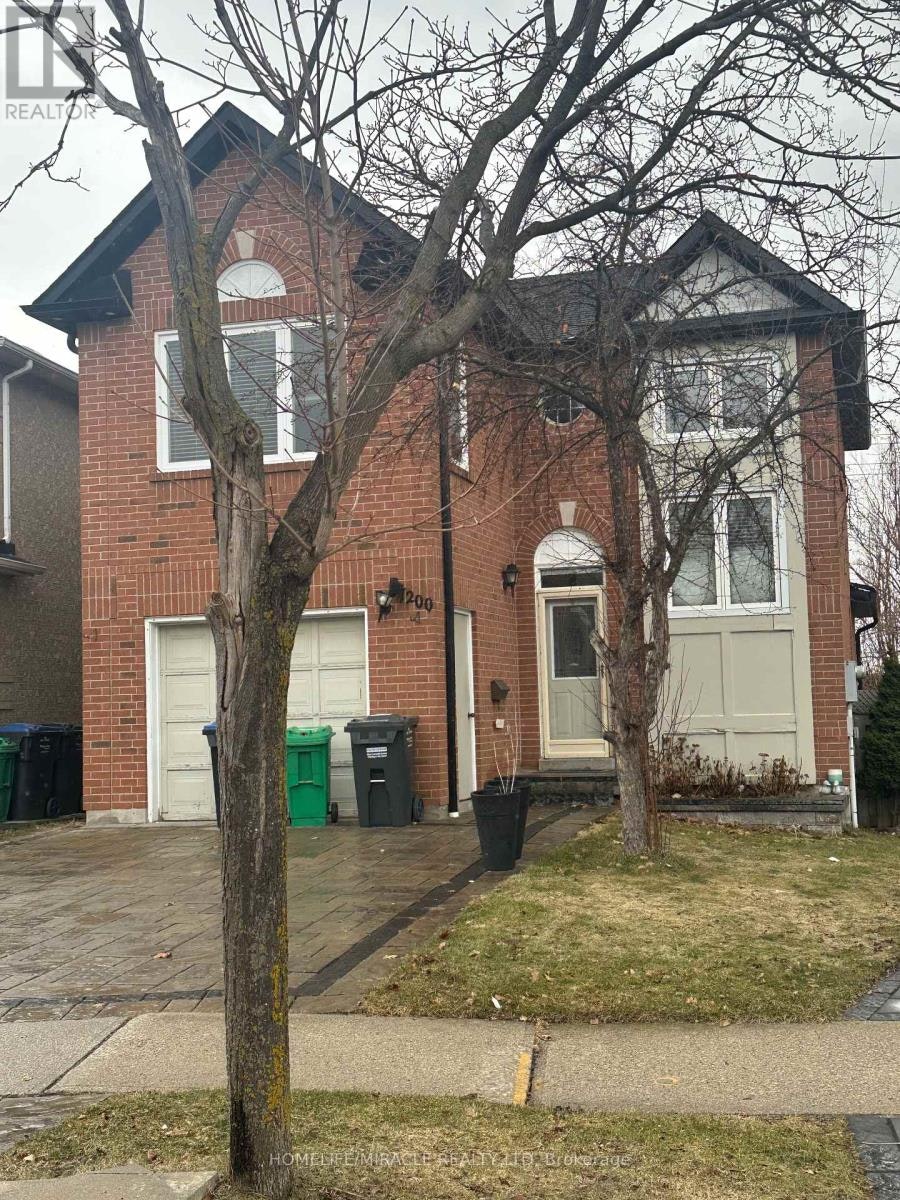 7200 Harding Crescent, Mississauga, ON, L5N 6R5 - 2