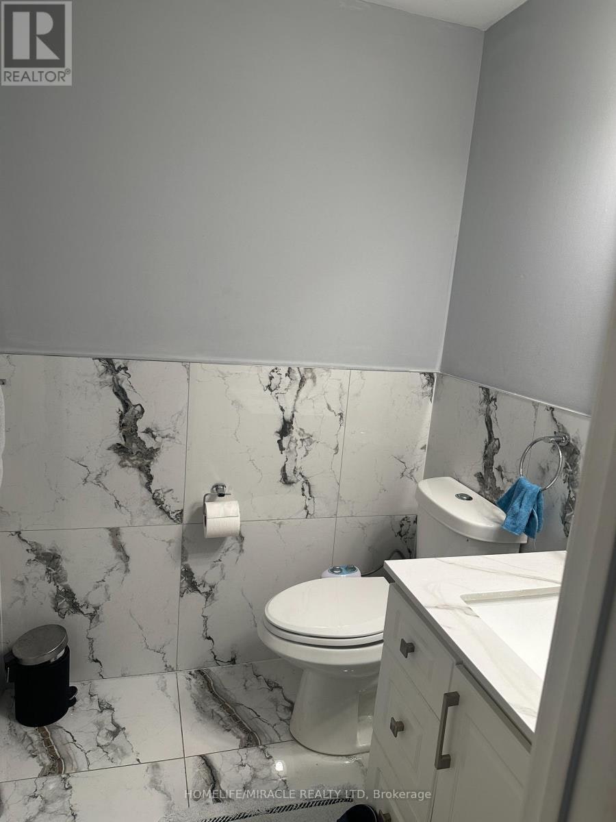 7200 Harding Crescent, Mississauga, ON, L5N 6R5 - 7