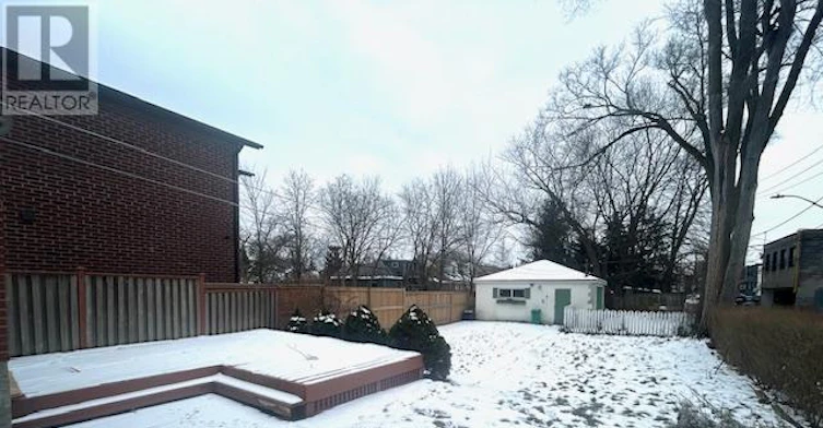 UPPER Level 6 Hiawatha Parkway, Mississauga, ON, L5G 3R7 - 21