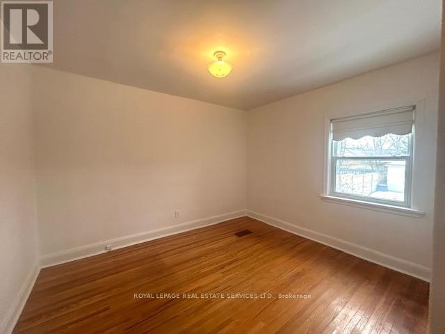 UPPER Level 6 Hiawatha Parkway, Mississauga, ON, L5G 3R7 - 13