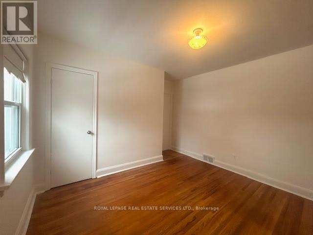 UPPER Level 6 Hiawatha Parkway, Mississauga, ON, L5G 3R7 - 14