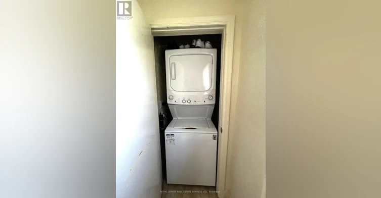 UPPER Level 6 Hiawatha Parkway, Mississauga, ON, L5G 3R7 - 19