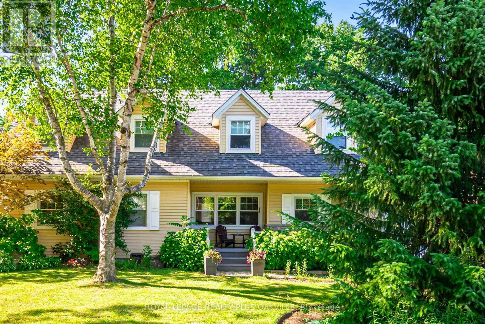 43 Ravina Crescent, Hamilton, ON, L9G 2E8 - 4