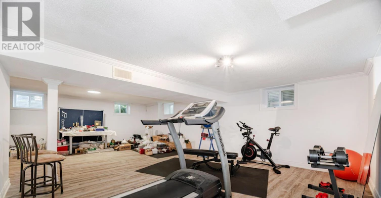 43 Ravina Crescent, Hamilton, ON, L9G 2E8 - 43