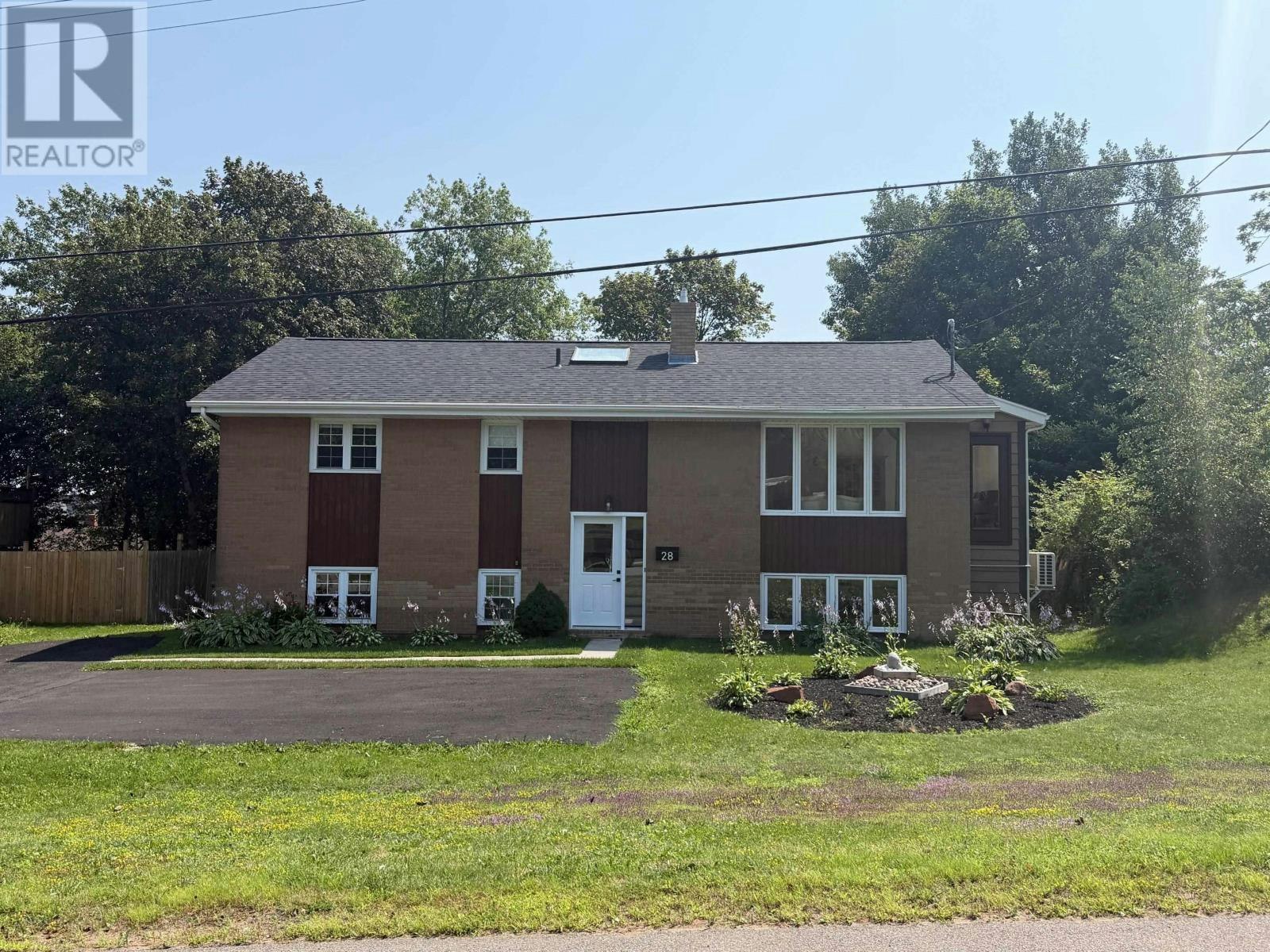 28 Mackay Drive, Charlottetown, PE, C1A 5W3
