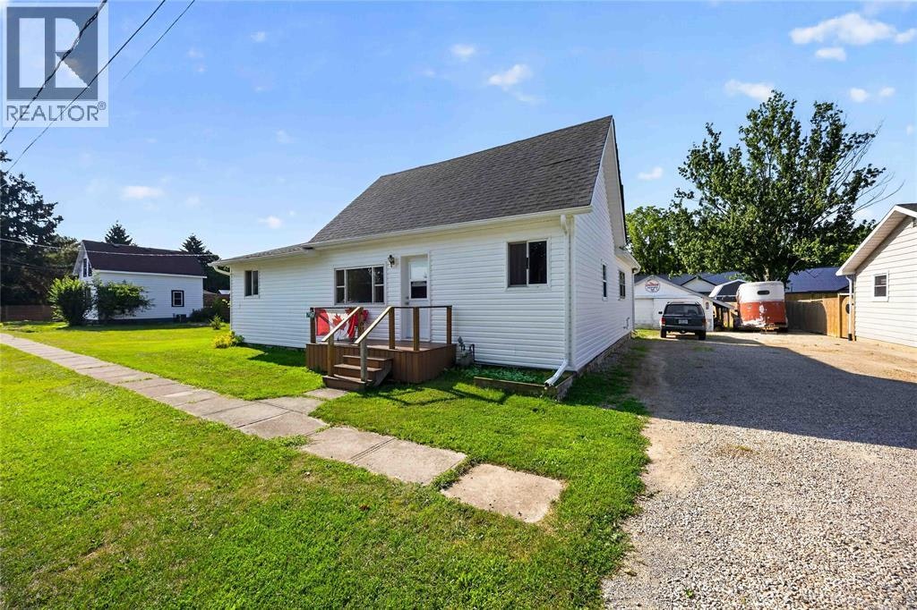 7967 Railroad Line, Brooke-Alvinston, ON, N0N 1A0