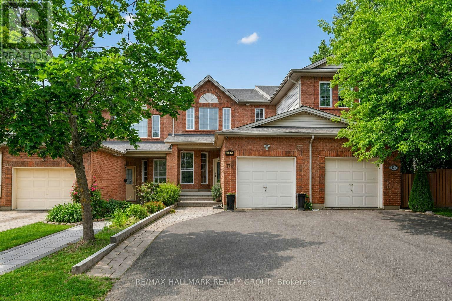 174 Carwood Circle W, Ottawa, ON, K1K 4V6