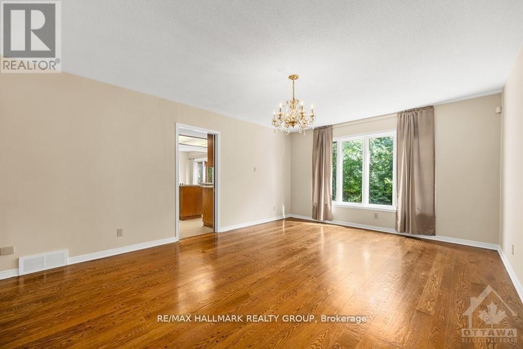 95 Macnabb Place, Rockcliffe Park, ON, K1L 8J5 - 5