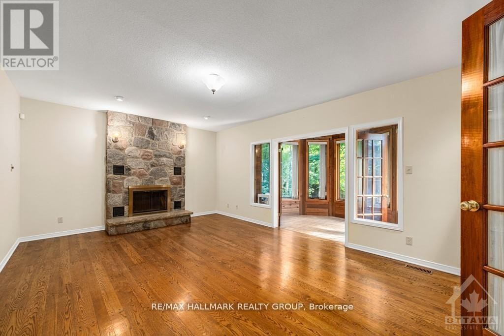 95 Macnabb Place, Rockcliffe Park, ON, K1L 8J5 - 9
