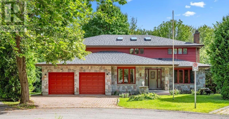 95 Macnabb Place, Rockcliffe Park, ON, K1L 8J5