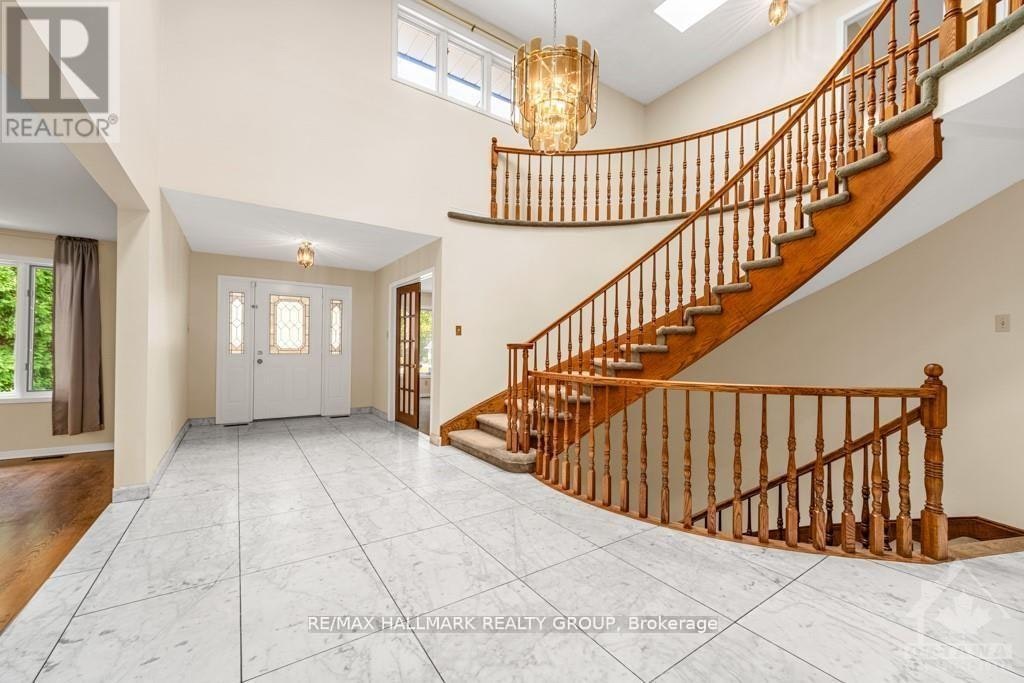 95 Macnabb Place, Rockcliffe Park, ON, K1L 8J5 - 3