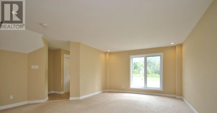 593 Clearbrook Drive, Ottawa, ON, K2J 5S2 - 3