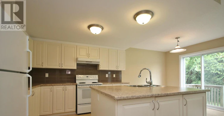 593 Clearbrook Drive, Ottawa, ON, K2J 5S2 - 6