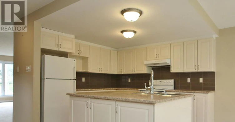 593 Clearbrook Drive, Ottawa, ON, K2J 5S2 - 5