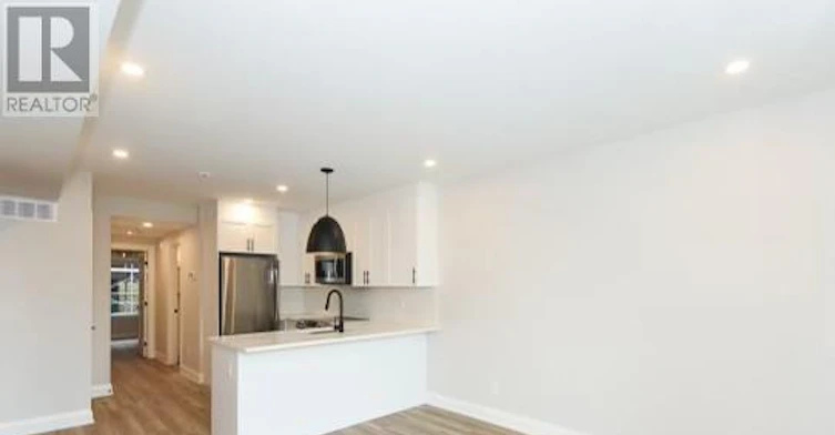 3-27 Monk Street, Ottawa, ON, K1S 3Y7 - 8