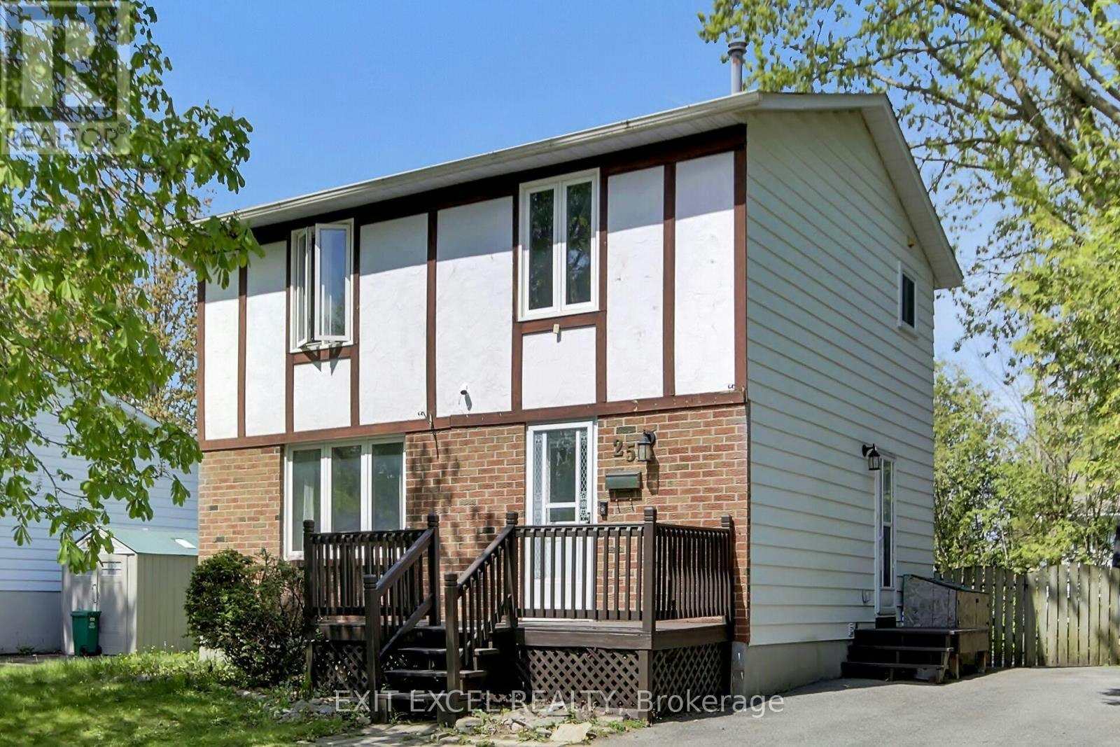 25 Uxbridge Crescent, Ottawa, ON, K2L 1P6
