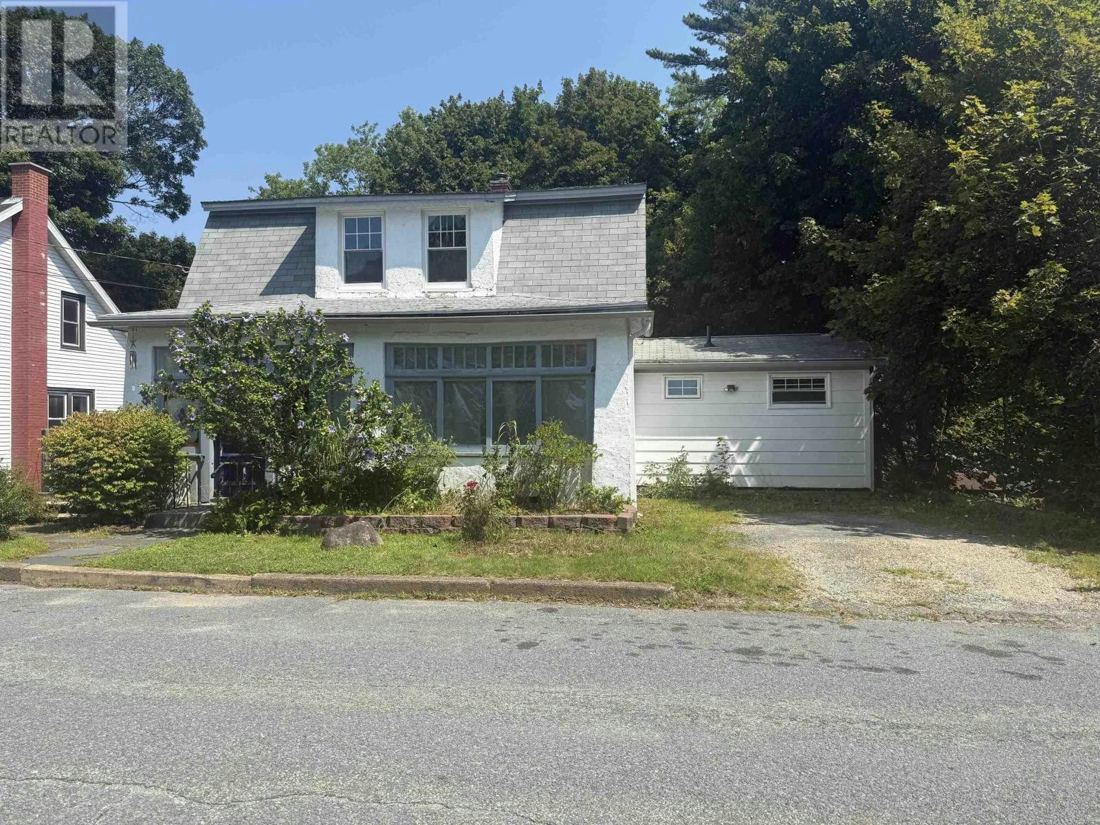 45 Scotia Street, Bridgewater, NS, B4V 1E6