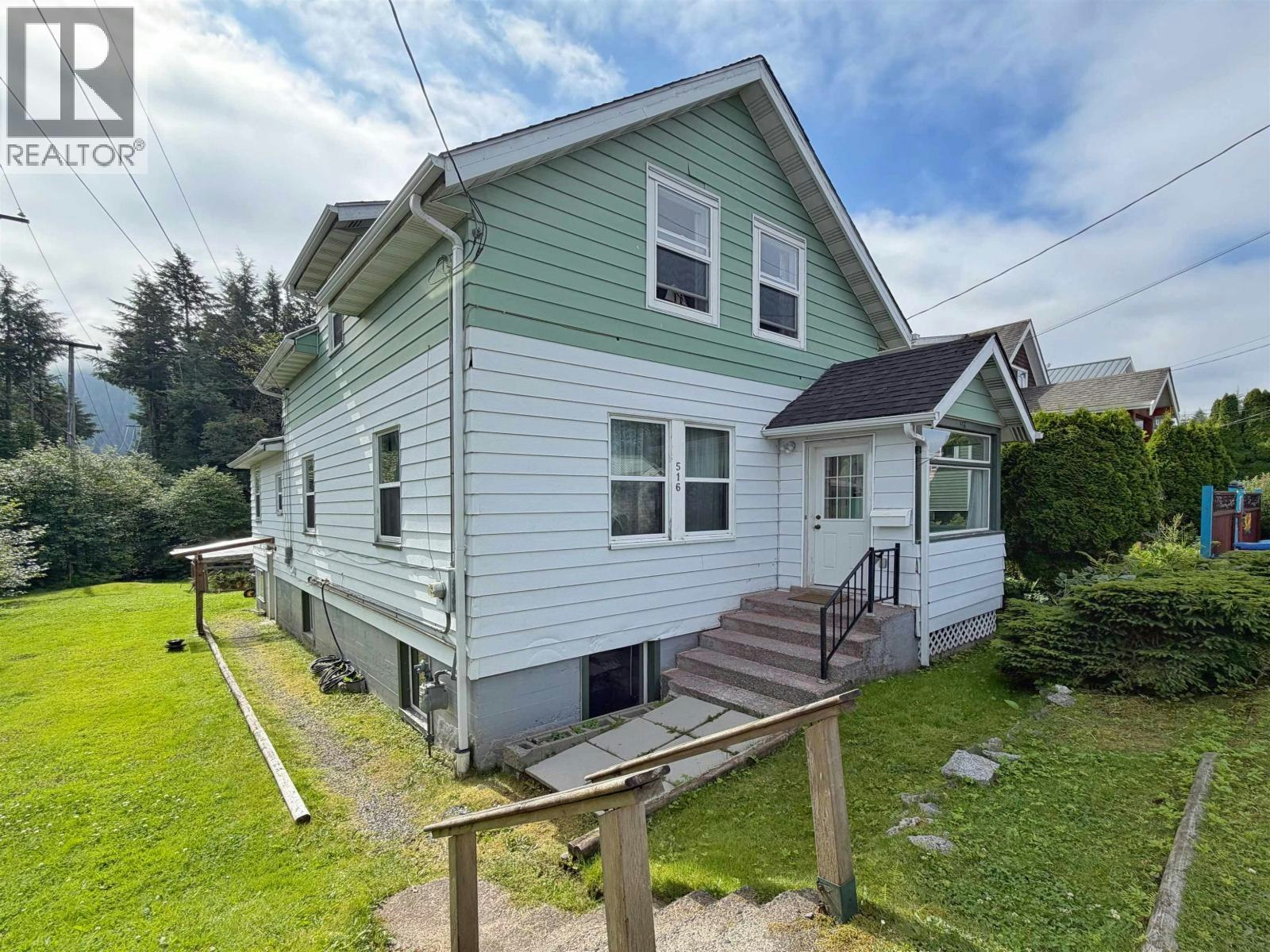 516 E 8th Avenue, Prince Rupert, BC, V8J 2M9