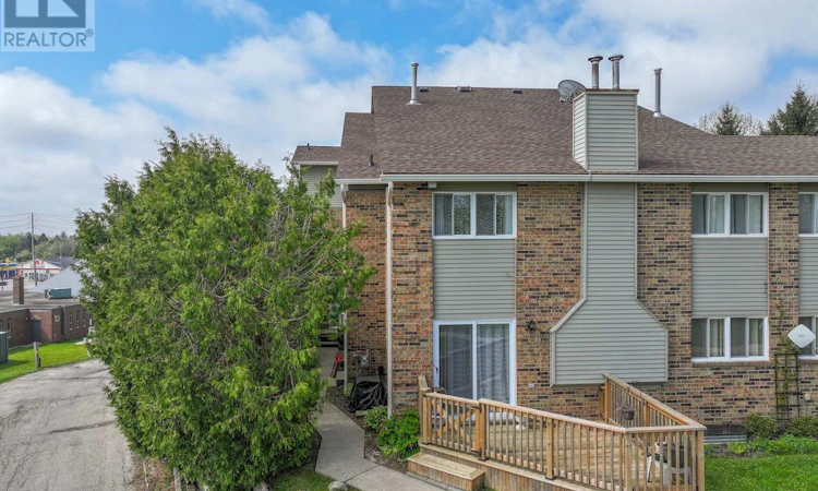 8-19 Wren Court