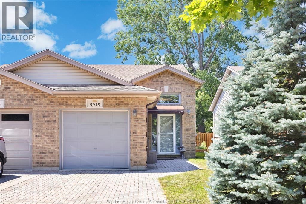 5915 Woodmont NORTH, Lasalle, ON, N9J 3P3