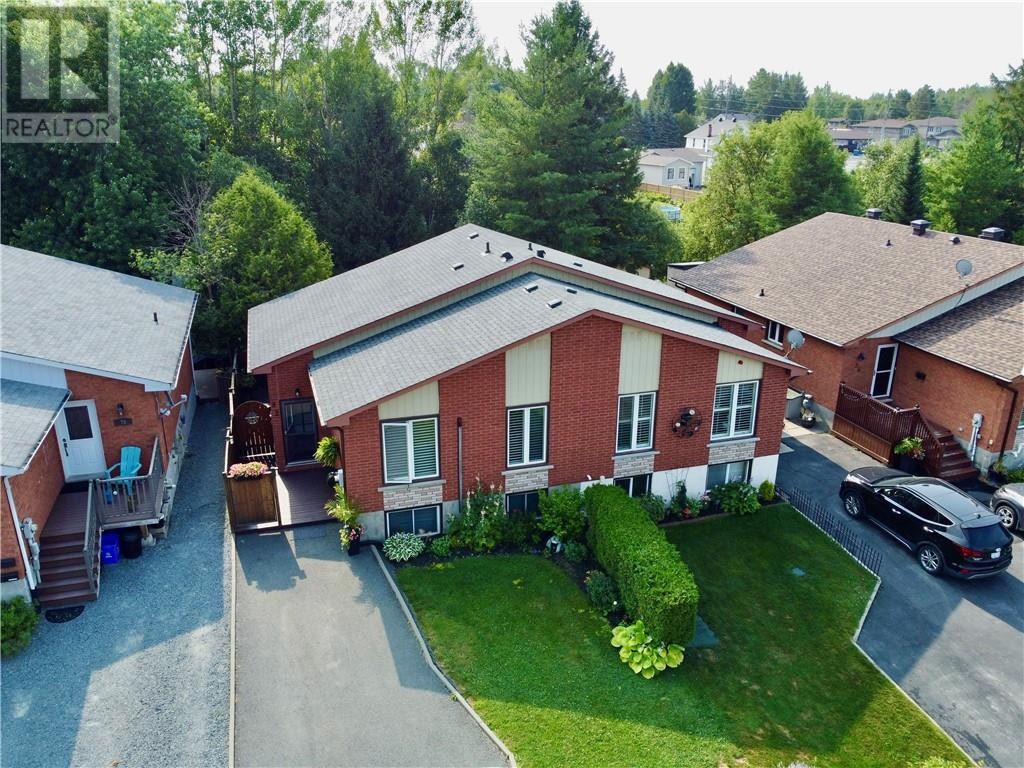 82 Cherrywood Crescent, Greater Sudbury, ON, P3B 3Z8