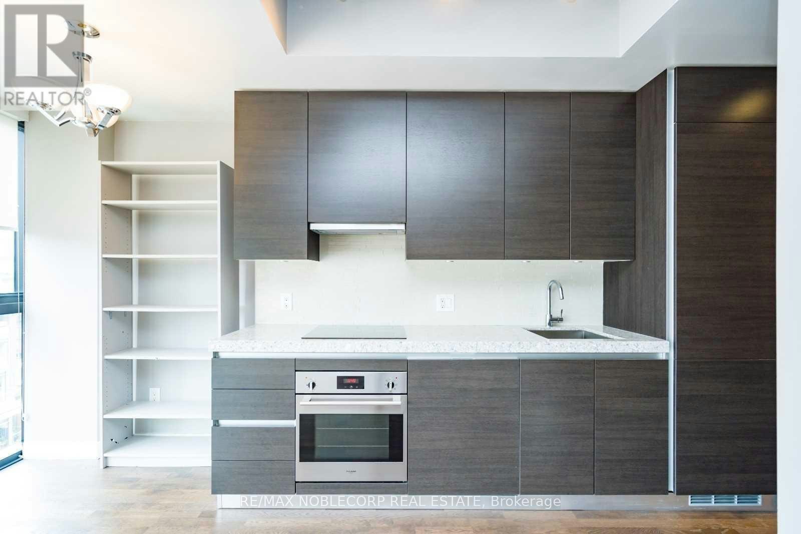 818-629 King Street W, Toronto, ON, M5V 1M5 - 9