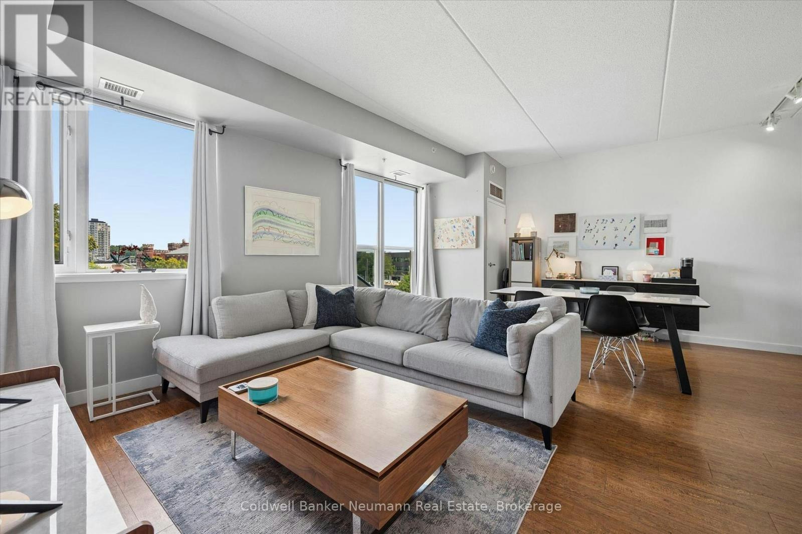309-5 Gordon Street, Guelph, ON, N1H 4G8