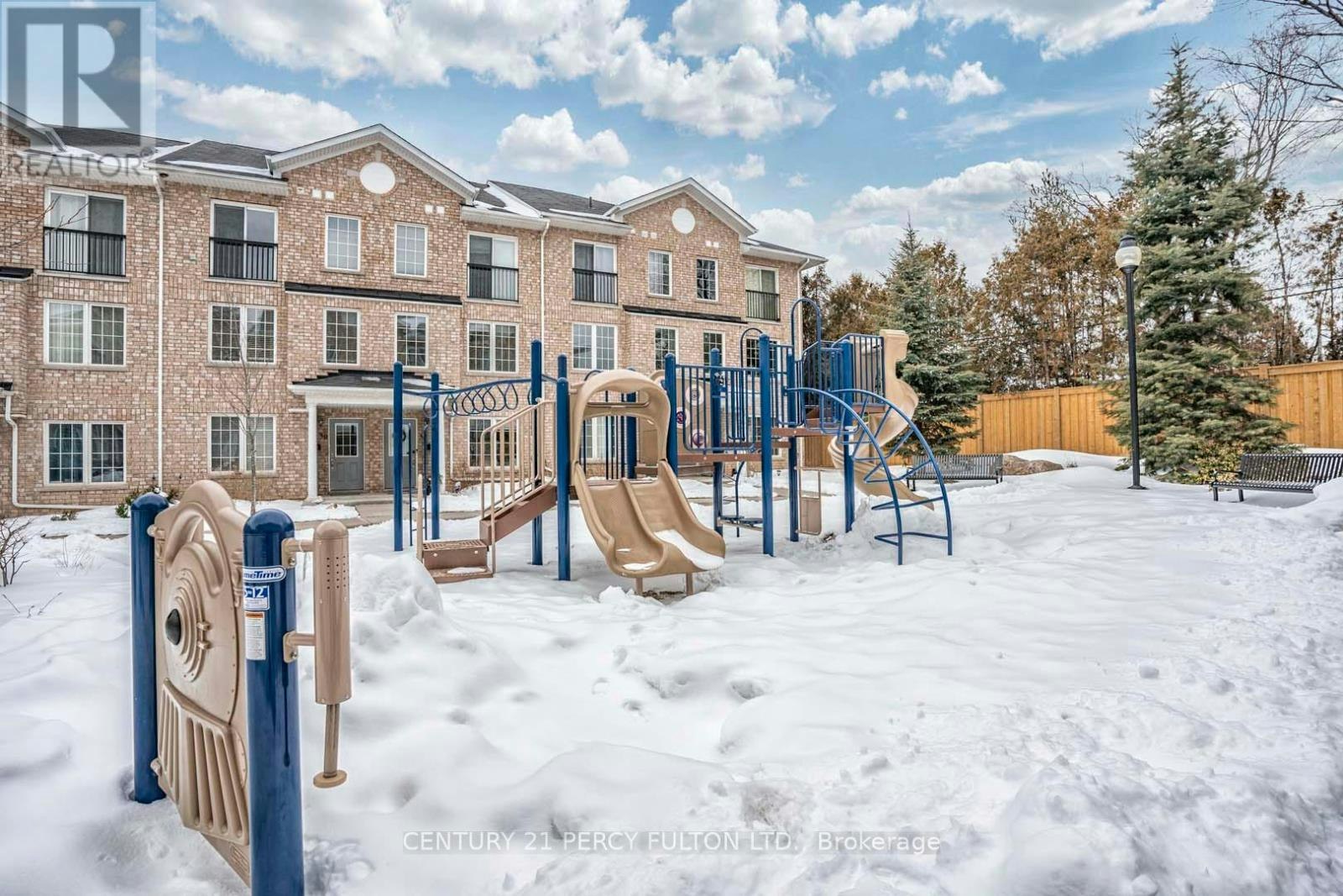 101-45 Strangford Lane, Toronto, ON, M1L 0E5 - 9